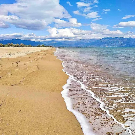 Peaceful House By The Sea - Private Garden Casa de Férias *
