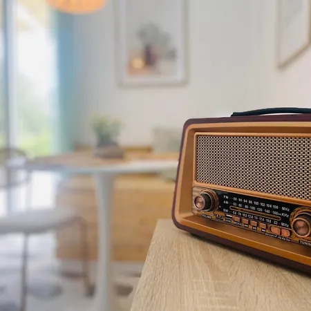 Peaceful House By The Sea - Private Garden