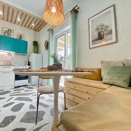 Peaceful House By The Sea - Private Garden Σπίτι διακοπών