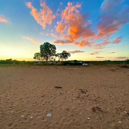 Peaceful House By The Sea - Private Garden
