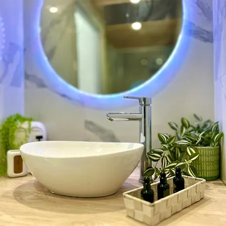 Peaceful House By The Sea - Private Garden Tatil Evi