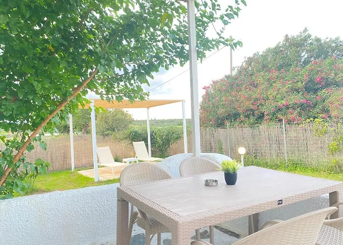 Ferienhaus Peaceful House By The Sea - Private Garden *