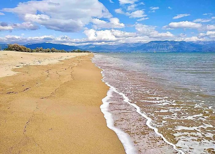 Peaceful House By The Sea - Private Garden Casa de Férias *