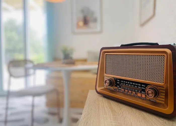 Peaceful House By The Sea - Private Garden